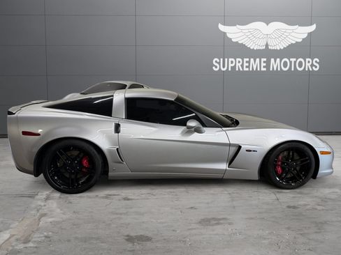 Used 2006 Chevrolet Corvette Z06 w/ Preferred Equipment Group RWD image 6
