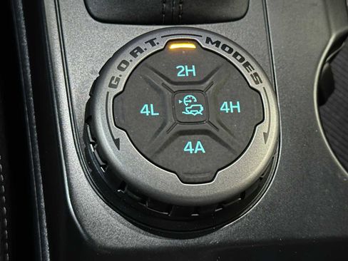 Used 2025 Ford Bronco Big Bend w/ Black Diamond Package image 20