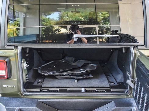 Used 2021 Jeep Wrangler Unlimited Sport image 23