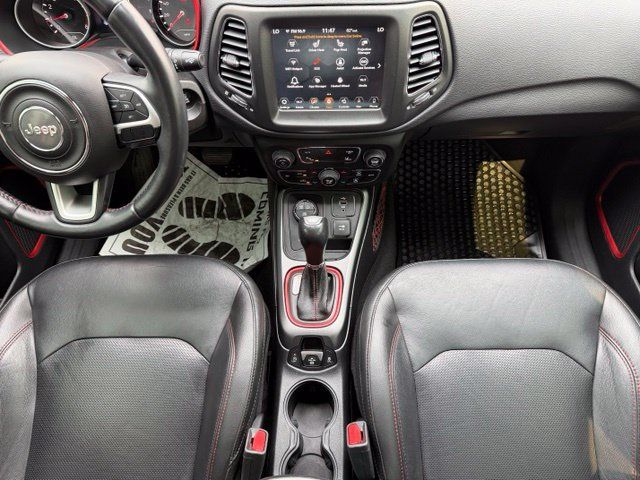 Used 2018 Jeep Compass Trailhawk w/ Leather Interior Group AWD/4WD image 26