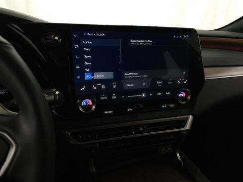 Used 2024 Lexus RX 350 w/ Convenience Package image 23