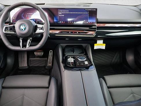 New 2027 BMW 550e xDrive AWD/4WD image 20