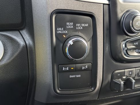 Used 2018 RAM 2500 Power Wagon w/ Luxury Group image 20