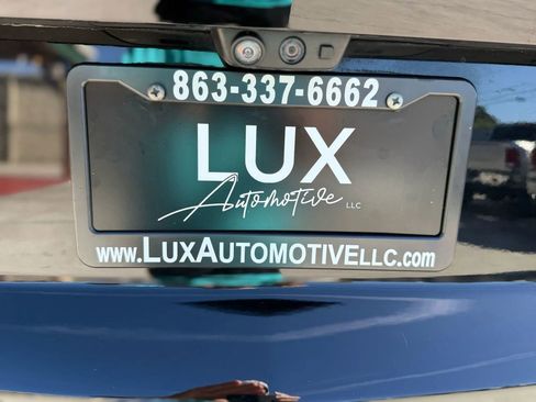 Used 2021 Cadillac Escalade ESV Premium Luxury image 10