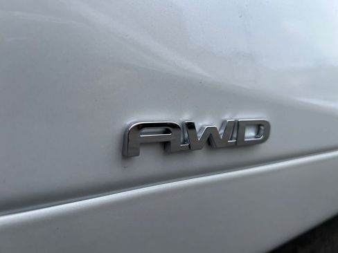 New 2026 Toyota Highlander XLE image 7