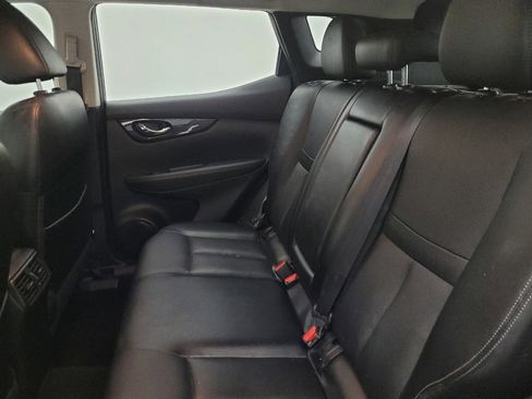 Used 2018 Nissan Rogue Sport SL w/ SL Premium Package image 18