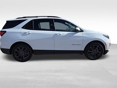 Certified 2024 Chevrolet Equinox RS image 11