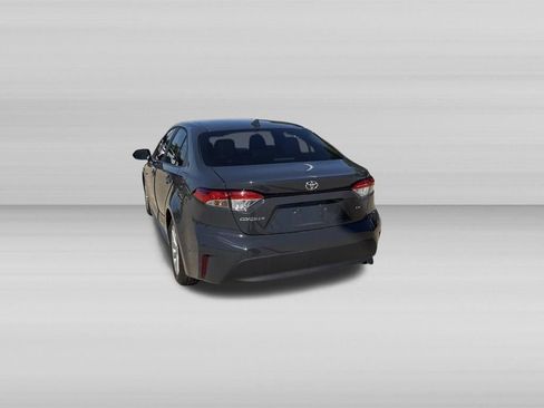 Used 2024 Toyota Corolla LE w/ LE Convenience Package FWD image 8