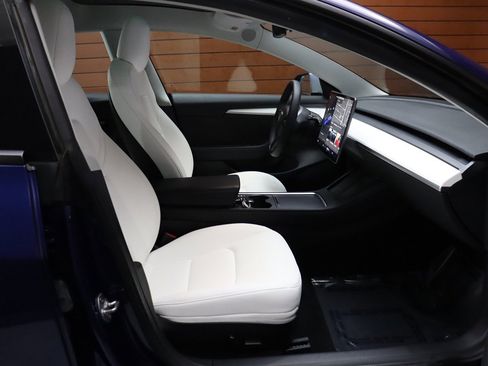 Used 2022 Tesla Model 3 Standard Range image 21