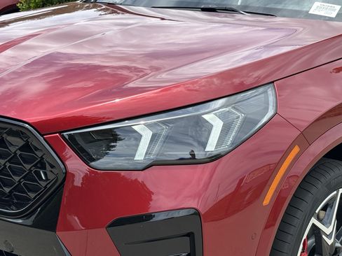 New 2026 BMW X2 xDrive28i w/ Technology Package AWD/4WD image 6