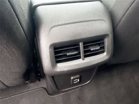 Used 2022 Chevrolet Equinox LT image 20