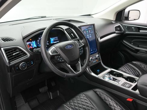 Certified 2024 Ford Edge Titanium AWD/4WD image 12