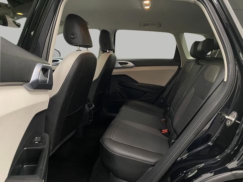 Used 2025 Volkswagen Taos SE image 26