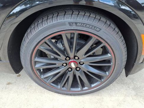 New 2025 Cadillac Lyriq Luxury w/ LPO, Red Accent Package image 6