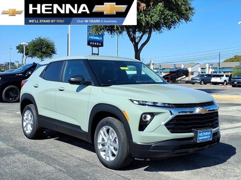 New 2026 Chevrolet TrailBlazer LS w/ LS Convenience Package AWD/4WD image 1