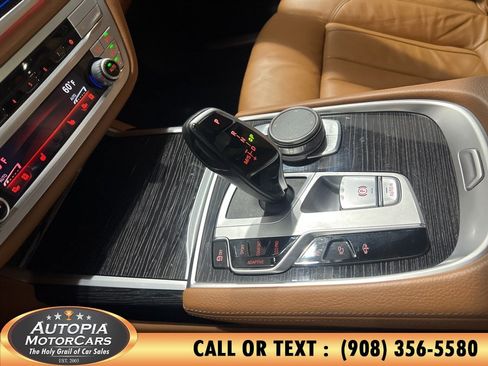 Used 2022 BMW 740i w/ M Sport Package RWD image 44