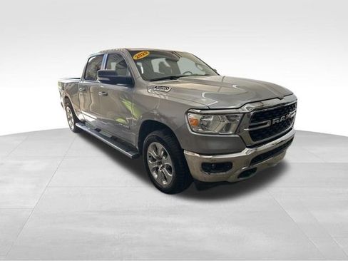 Used 2022 RAM 1500 Big Horn AWD/4WD image 3