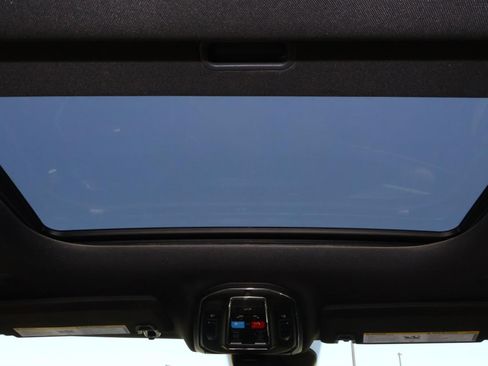 Used 2023 Jeep Grand Cherokee L Altitude image 13