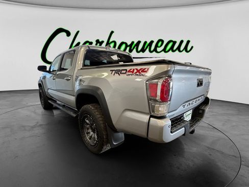 Used 2021 Toyota Tacoma TRD Off-Road w/ TRD Premium Off Road Package AWD/4WD image 3