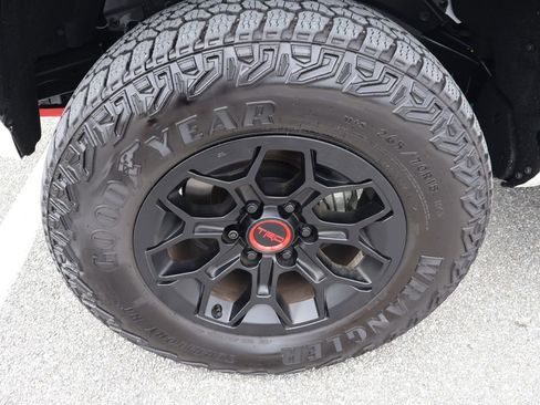 Used 2026 Toyota Tacoma TRD Pro AWD/4WD image 4