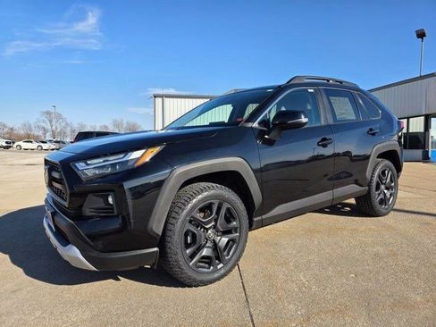Used 2022 Toyota RAV4 Adventure AWD/4WD image 3