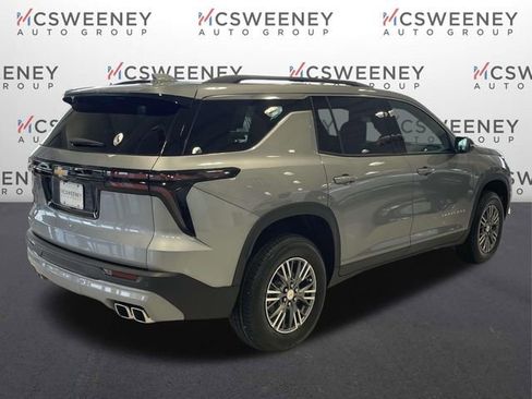 New 2026 Chevrolet Traverse LT image 3