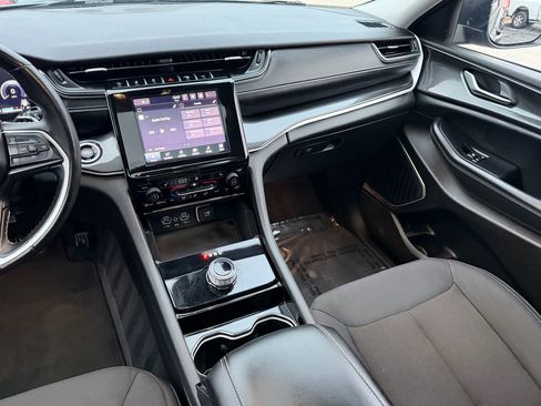 Used 2022 Jeep Grand Cherokee L Laredo w/ Luxury Tech Group I image 37