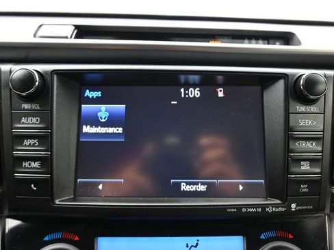 Used 2018 Toyota RAV4 Limited image 18