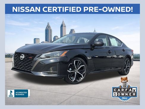 Certified 2025 Nissan Altima 2.5 SR w/ SR Premium Package FWD image 1