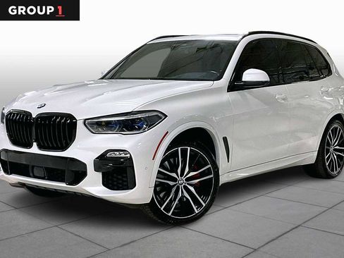 Used 2021 BMW X5 M50i w/ Executive Package image 1