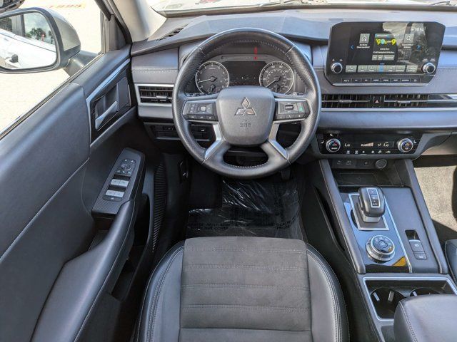 Used 2024 Mitsubishi Outlander SE FWD image 15