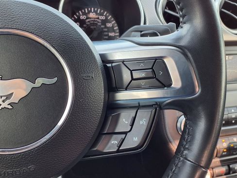 Used 2022 Ford Mustang GT RWD image 23
