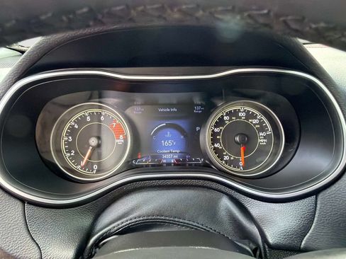 Used 2022 Jeep Cherokee Trailhawk AWD/4WD image 29