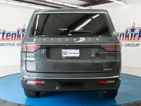 Used 2024 Jeep Wagoneer Series II AWD/4WD image 27