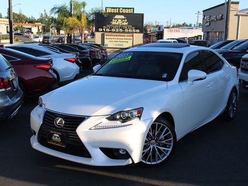 Used 2015 Lexus IS 250 w/ Luxury Package RWD image 38