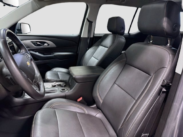Used 2019 Chevrolet Traverse LT w/ LT Premium Package AWD/4WD image 18