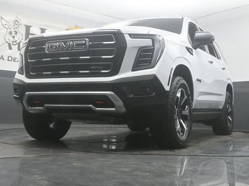 Used 2026 GMC Yukon AT4 w/ AT4 Premium Plus Package AWD/4WD image 4