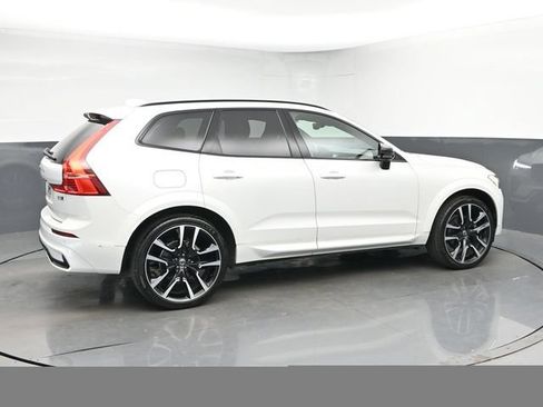 Used 2024 Volvo XC60 B5 Ultimate AWD/4WD image 9