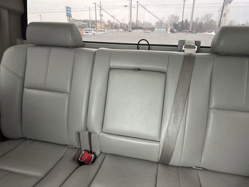 Used 2014 Chevrolet Silverado 2500 LT w/ Interior Plus Package image 19