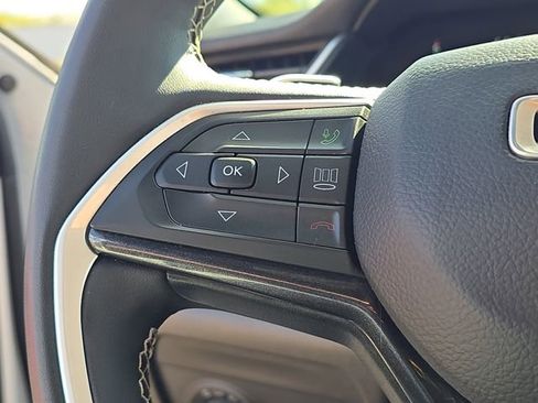 Certified 2023 Jeep Grand Cherokee Altitude image 15