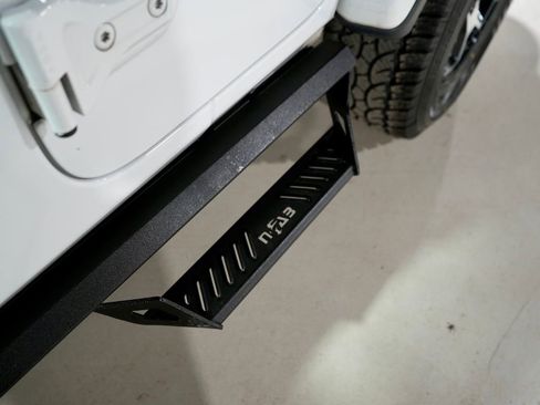 Used 2021 Jeep Wrangler Unlimited Rubicon 4xe w/ Steel Bumper Group image 32