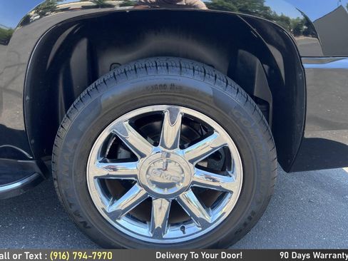 Used 2012 GMC Yukon XL Denali AWD/4WD image 10