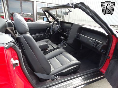 Used 1991 Cadillac Allante image 24