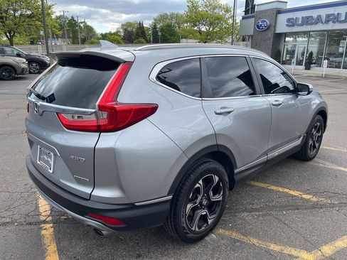 Used 2019 Honda CR-V Touring image 5