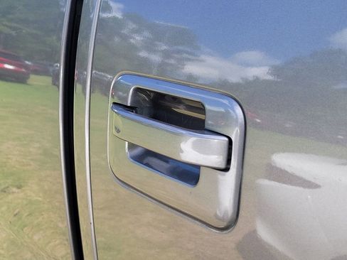 Used 2014 Ford F150 FX4 w/ Equipment Group 402A Luxury AWD/4WD image 16