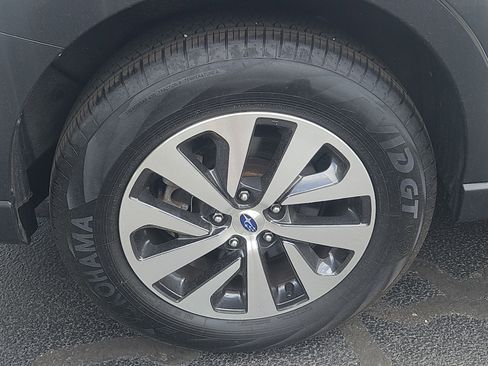 Certified 2025 Subaru Outback Premium AWD/4WD image 29