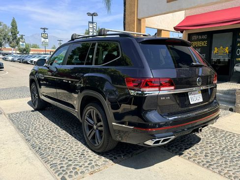 Used 2021 Volkswagen Atlas SE w/ Panoramic Sunroof Package image 5
