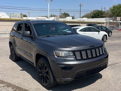 Used 2017 Jeep Grand Cherokee Altitude