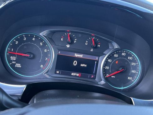 Used 2023 Chevrolet Traverse LT image 12