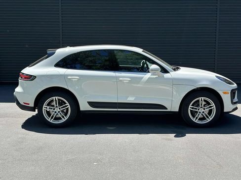 Certified 2026 Porsche Macan AWD/4WD image 6